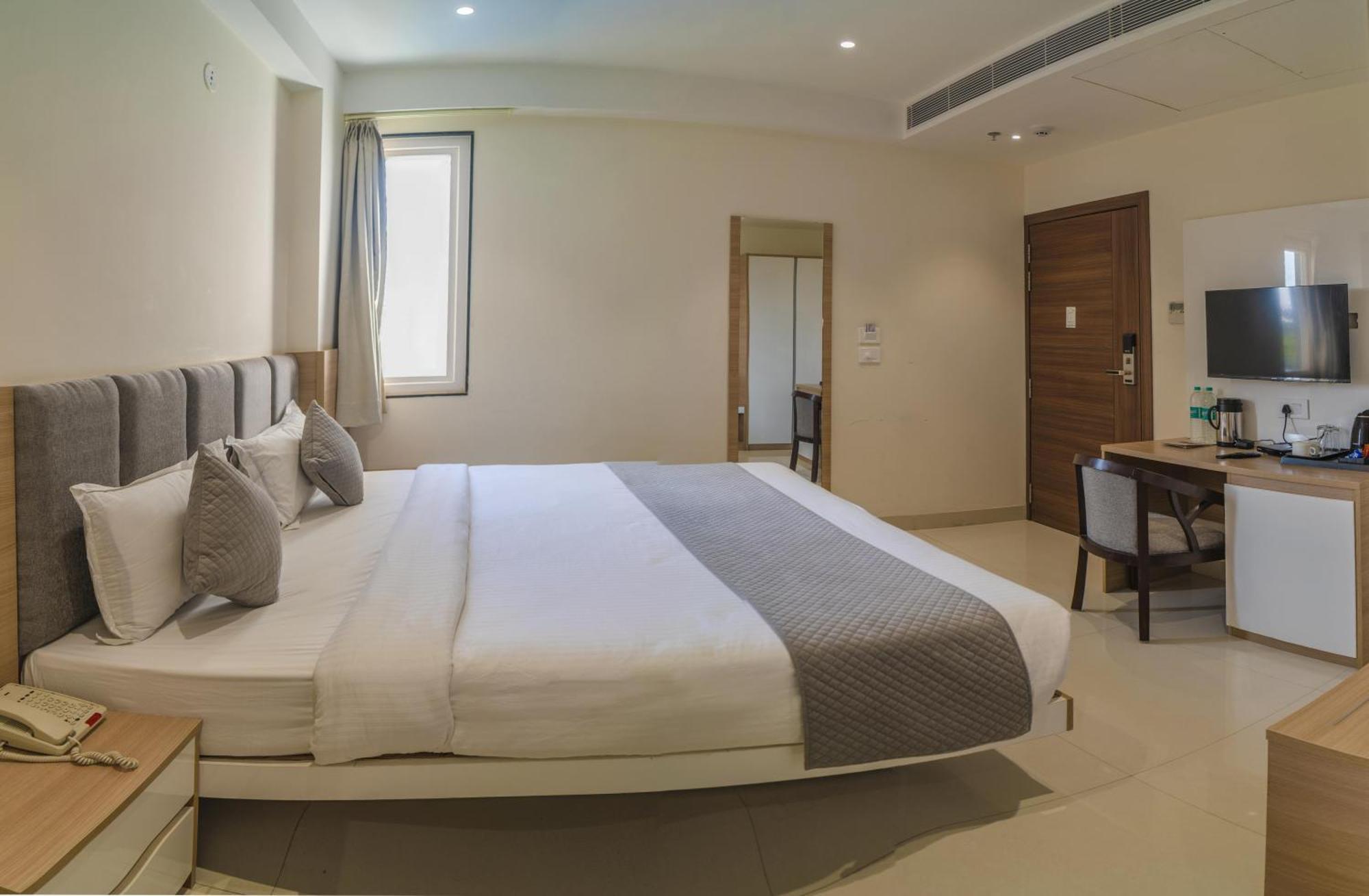 The Mangal View Residency - A Luxury Boutique Business Hotel Udajpur Exteriér fotografie